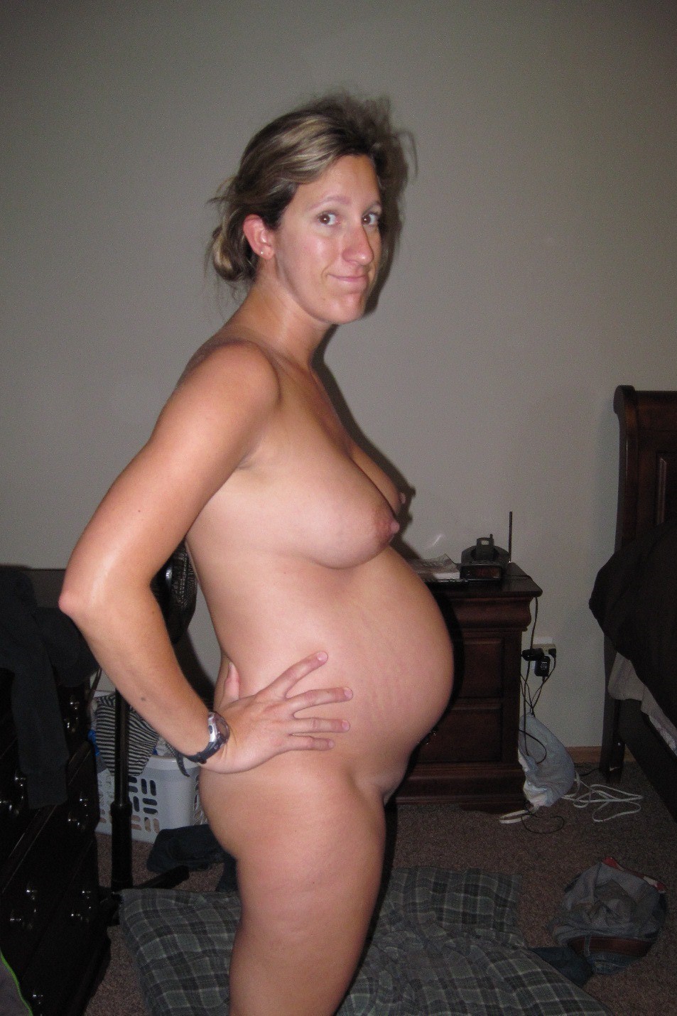 Pregnant Wives Naked.